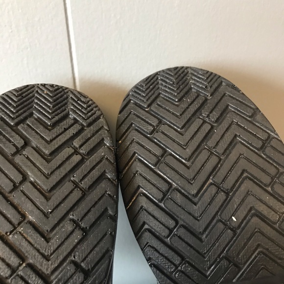 Dansko Black Leather Comfort Clogs - Picture 11 of 12